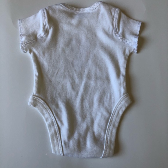 Preemie Baby One-Piece Set Red and White Onesies - Picture 9 of 12